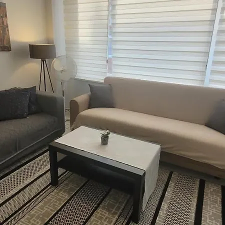 شقة Comfy Flat For 6 People-10 Min Walk To Taksim Square- 3 Bedrooms
